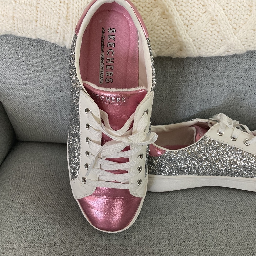 Skechers. Silver and Pink glitter sneakers-size 8 “Goldie”